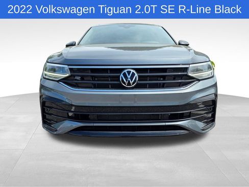 Used 2022 Volkswagen Tiguan SE R-Line FWD image 9