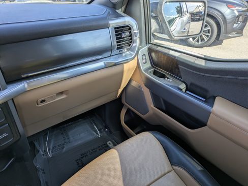 Used 2021 Ford F150 Lariat image 18