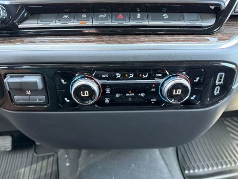 New 2026 GMC Sierra 1500 Elevation w/ X31 Off-Road Package AWD/4WD image 14