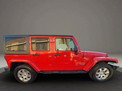 Used 2016 Jeep Wrangler Unlimited Sahara w/ Max Tow Package image 4