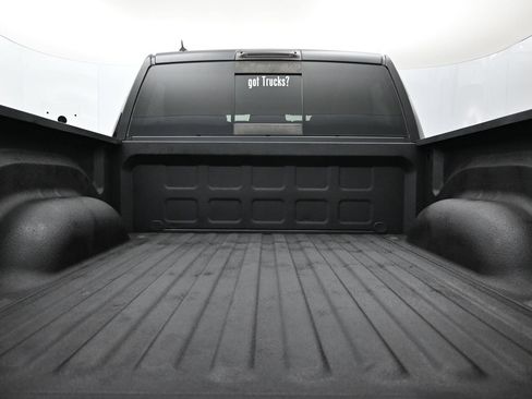 Used 2016 RAM 1500 Sport w/ Black Ram 1500 Sport Group AWD/4WD image 7