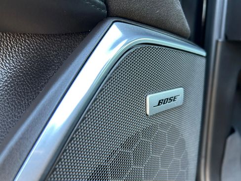 Used 2019 Cadillac Escalade ESV Platinum image 40