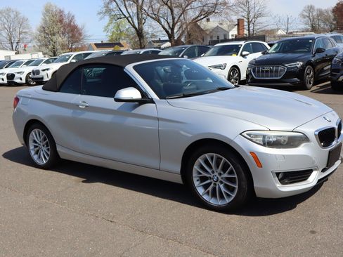 Used 2015 BMW 228i xDrive Convertible AWD/4WD image 4