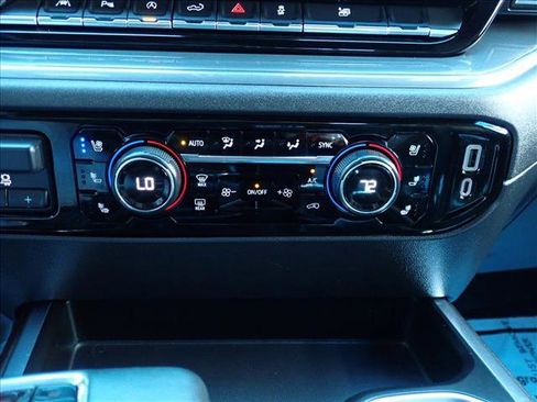 Used 2023 Chevrolet Silverado 1500 High Country w/ Technology Package AWD/4WD image 18