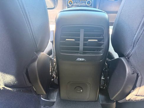 Used 2022 Ford Escape SE w/ Cold Weather Package AWD/4WD image 21