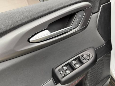 Used 2024 Alfa Romeo Tonale Veloce image 11