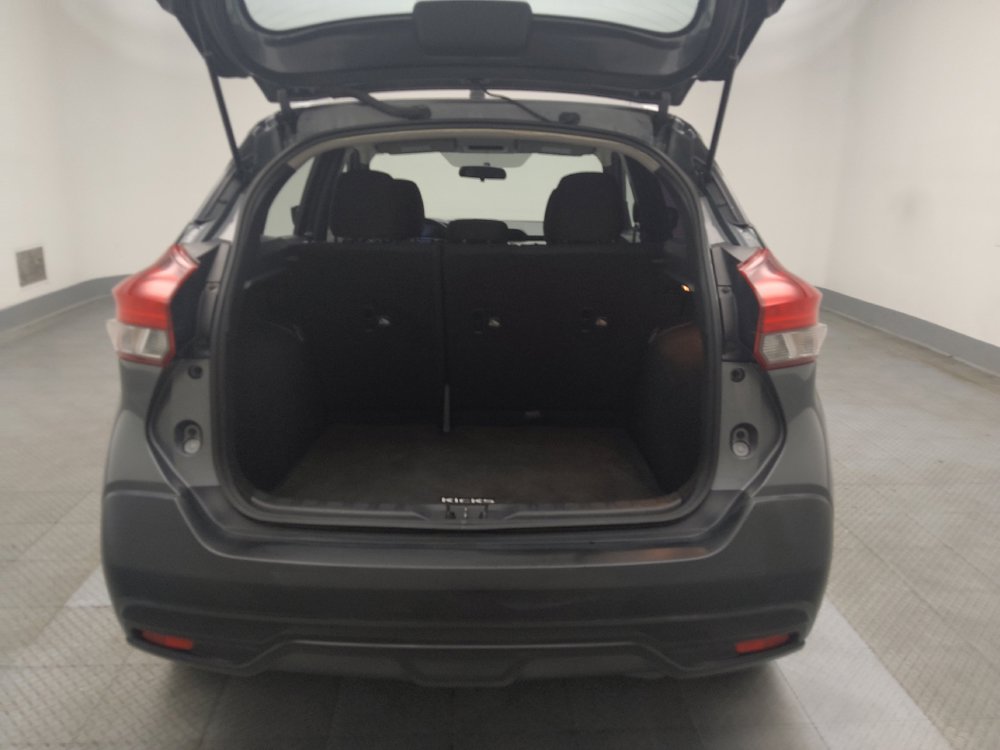 Used 2019 Nissan Kicks S FWD image 29