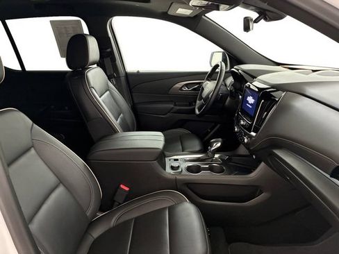 Certified 2023 Chevrolet Traverse Premier w/ Redline Edition AWD/4WD image 14
