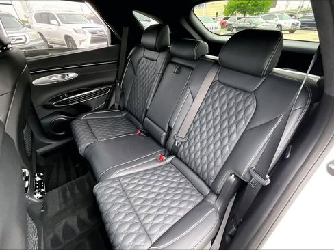 Used 2023 Genesis GV70 3.5T Sport w/ Sport Prestige Package AWD/4WD image 19