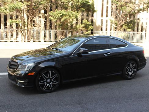 Used 2014 Mercedes-Benz C 350 4MATIC Coupe image 12