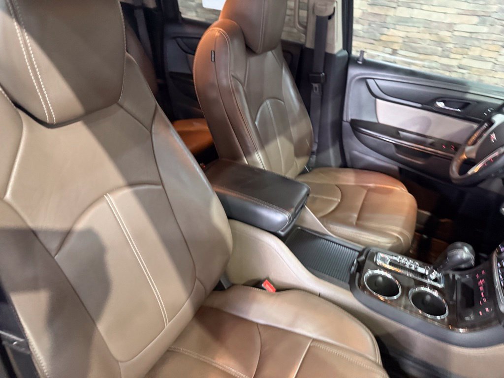 Used 2013 GMC Acadia SLT FWD image 2
