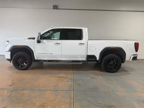 Used 2022 GMC Sierra 2500 Denali AWD/4WD image 2