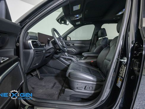 Used 2024 Kia Telluride SX X-Pro AWD/4WD image 11