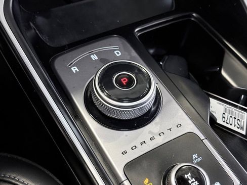 Used 2023 Kia Sorento EX image 33