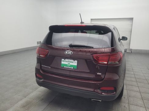 Used 2019 Kia Sorento FWD image 7