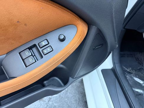 Used 2015 Nissan 370Z Touring RWD image 13