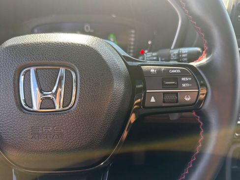 Used 2025 Honda Pilot Black Edition image 13