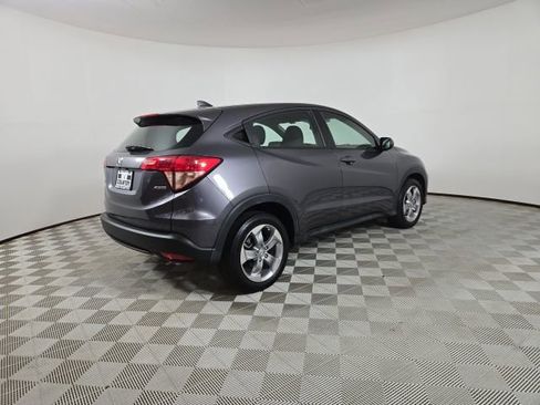 Used 2017 Honda HR-V LX image 11
