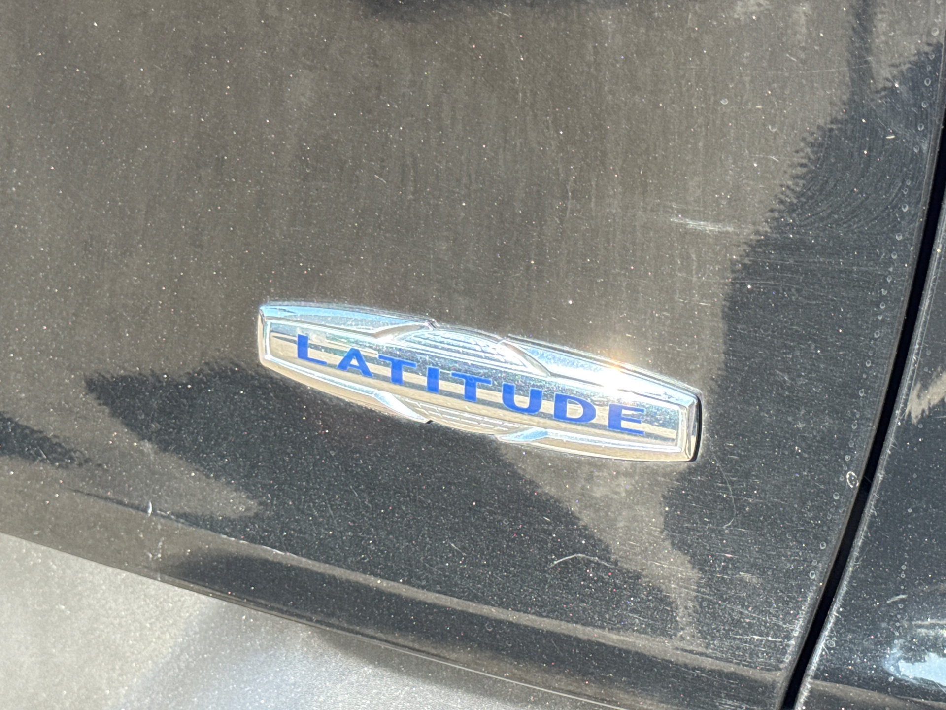 Used 2017 Jeep Cherokee Latitude FWD image 10