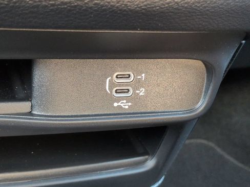 Used 2026 Chrysler Pacifica Select FWD image 22