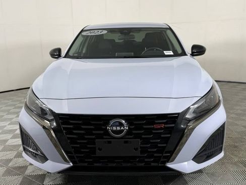 Used 2023 Nissan Altima 2.5 SR FWD image 8