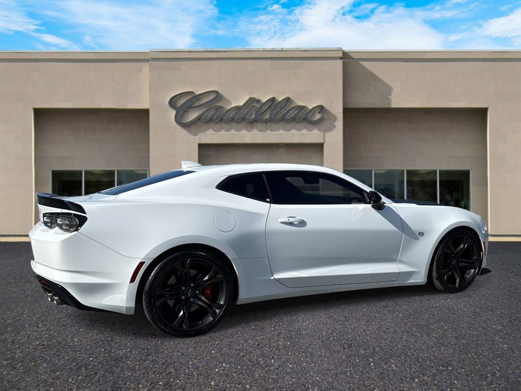 Used 2023 Chevrolet Camaro SS RWD image 3