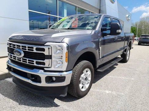Used 2026 Ford F250 XLT AWD/4WD image 5