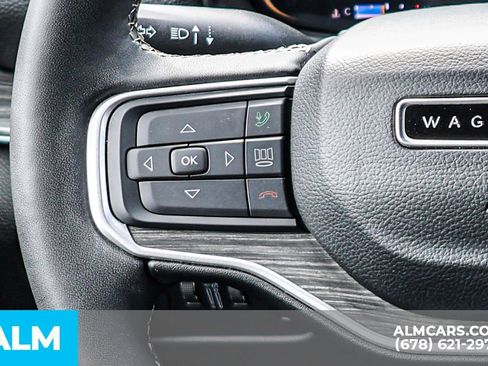 Used 2024 Jeep Wagoneer L Series II w/ Flexible Seating Group image 38