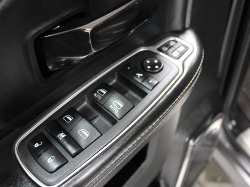 Used 2023 RAM 2500 Limited AWD/4WD image 7