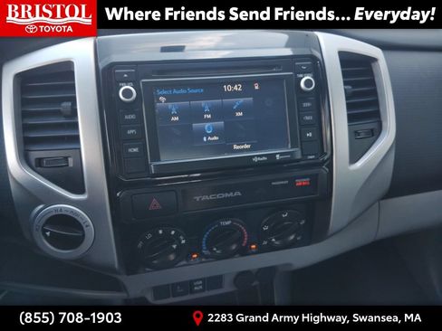 Used 2015 Toyota Tacoma 4x4 Double Cab w/ TRD Off-Road Package image 19