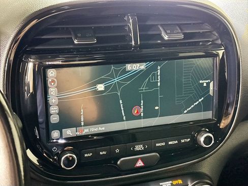 Used 2021 Kia Soul EX FWD image 16