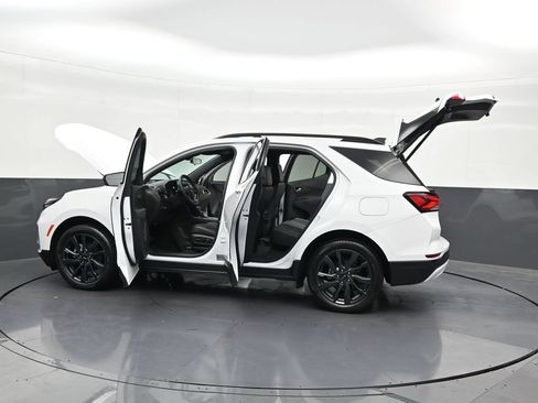 Used 2024 Chevrolet Equinox RS FWD image 36