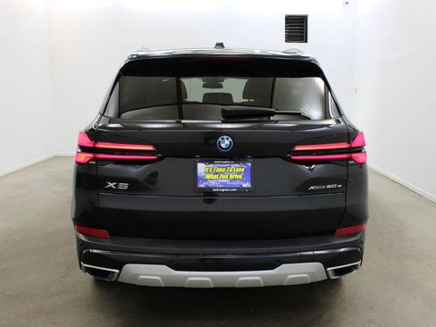 Used 2025 BMW X5 xDrive50e AWD/4WD image 4