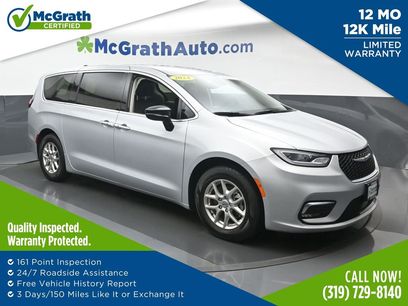 Used 2024 Chrysler Pacifica Touring-L