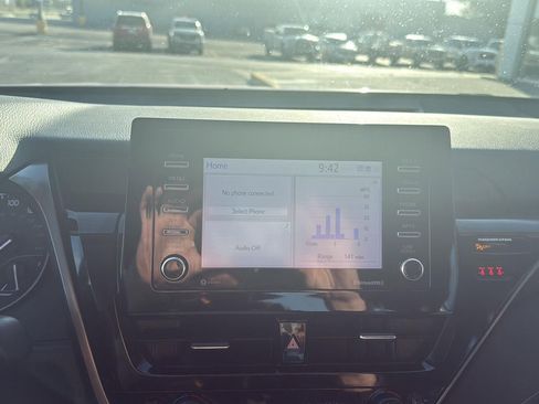 Used 2023 Toyota Camry SE image 17