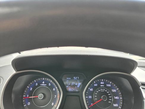 Used 2015 Hyundai Elantra SE FWD image 36