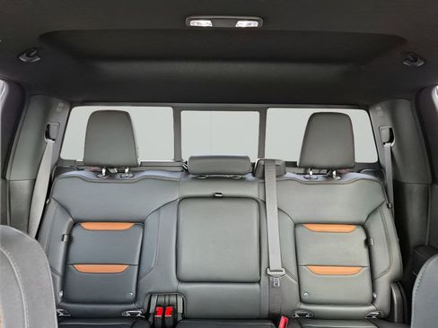 Used 2024 GMC Sierra 1500 AT4 w/ Technology Package AWD/4WD image 45