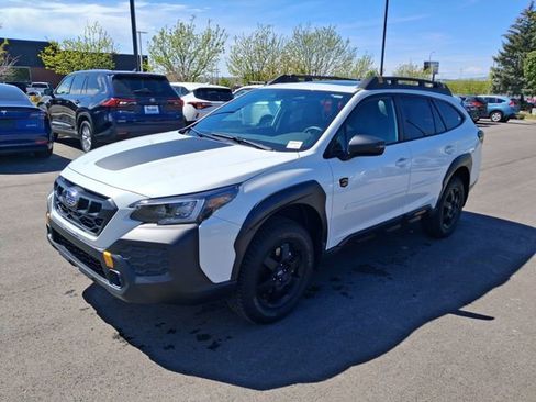 Used 2025 Subaru Outback Wilderness AWD/4WD image 7