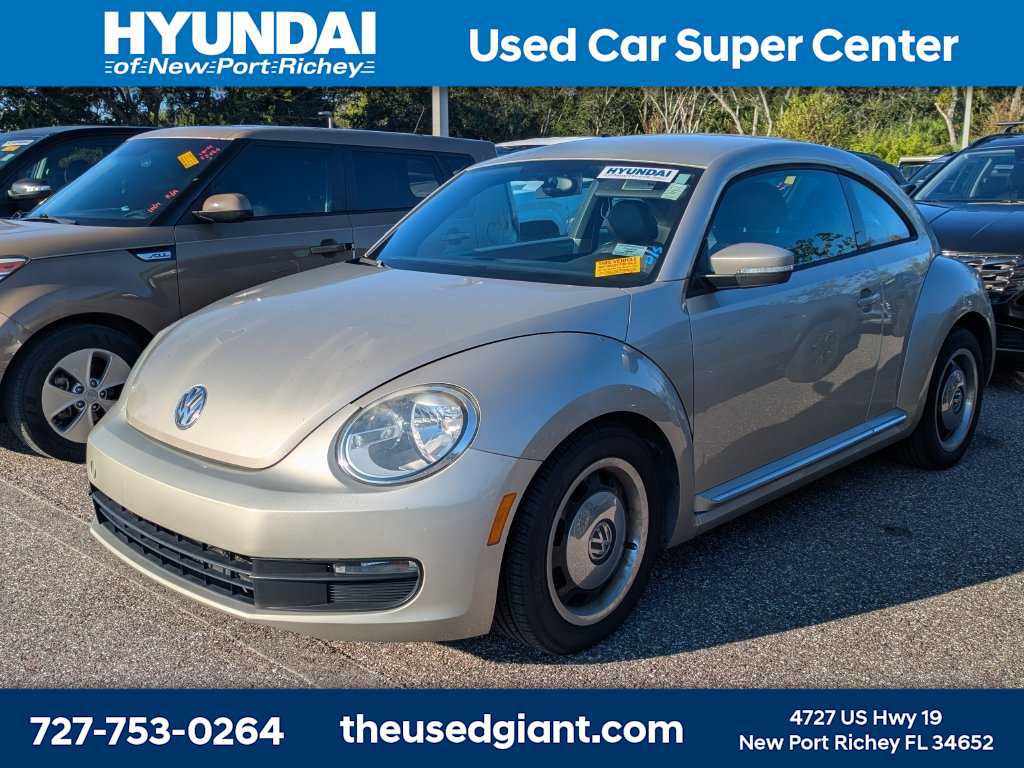 Used 2012 Volkswagen Beetle 2.5 FWD image 1