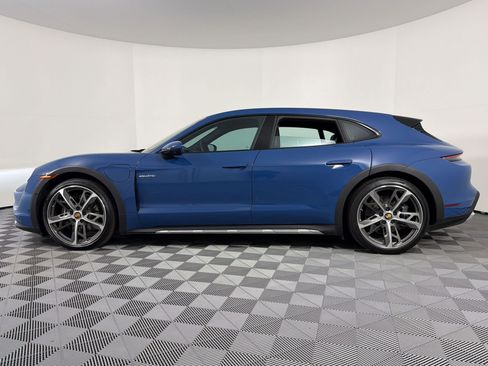 Certified 2024 Porsche Taycan 4 Cross Turismo AWD/4WD image 2