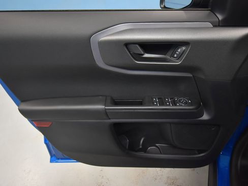 Used 2025 Ford Bronco Sport Big Bend w/ Convenience Package AWD/4WD image 4