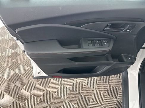 Certified 2025 Honda Ridgeline TrailSport image 24