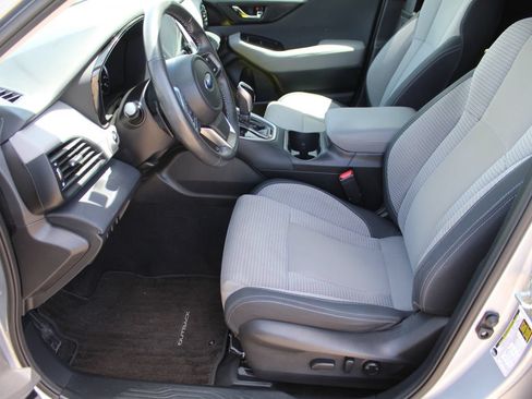 Used 2023 Subaru Outback Premium AWD/4WD image 10