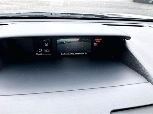 Used 2014 Subaru Forester 2.5i Limited image 27