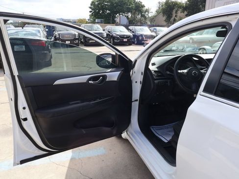 Used 2019 Nissan Sentra S FWD image 16