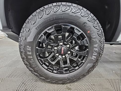 New 2026 GMC Canyon Elevation w/ Convenience Package image 43