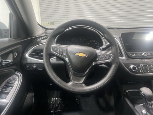 Used 2024 Chevrolet Malibu LT FWD image 14
