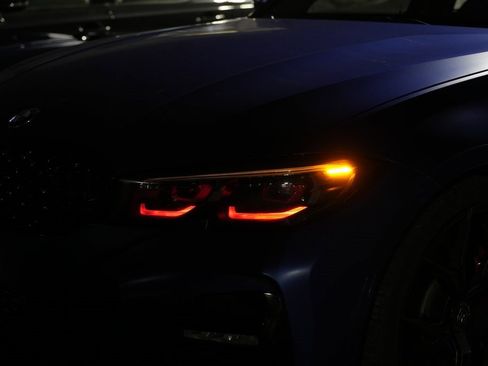 Used 2022 BMW 330i xDrive Sedan w/ M Sport Package image 36