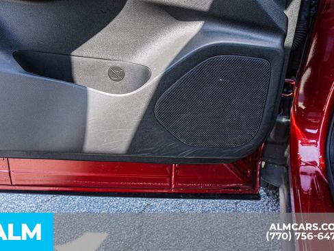 Used 2025 Nissan Rogue SV image 53