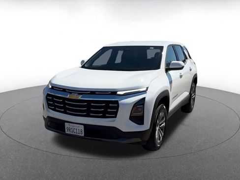 Used 2025 Chevrolet Equinox LT image 7